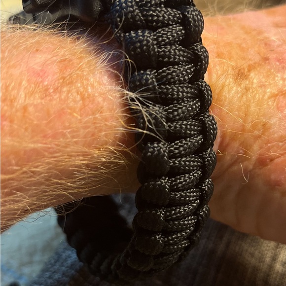 5292-HTT Paracord Bracelet Waterproof Outdoor Adjustable Survival-Black Color - Picture 6 of 14